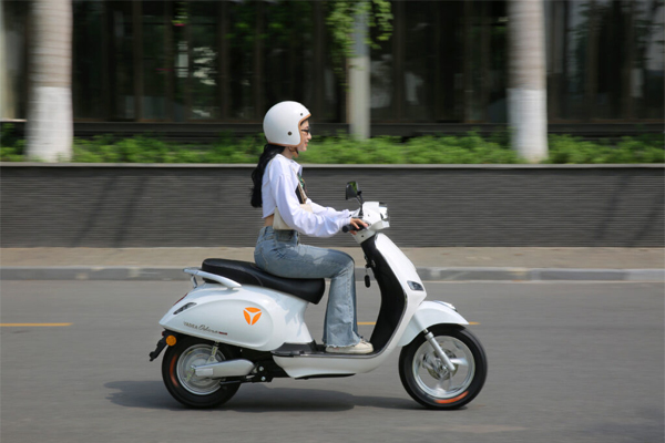 Xu hướng xe máy điện: Phương tiện tất yếu của tương lai